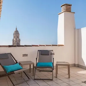 https://feel-apartments-la-merced.hotelsinnerja.org