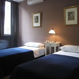 Hostal Lk 2* Barcelona